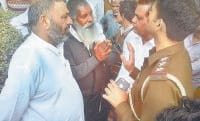 janta darbar, minister vij, hungama