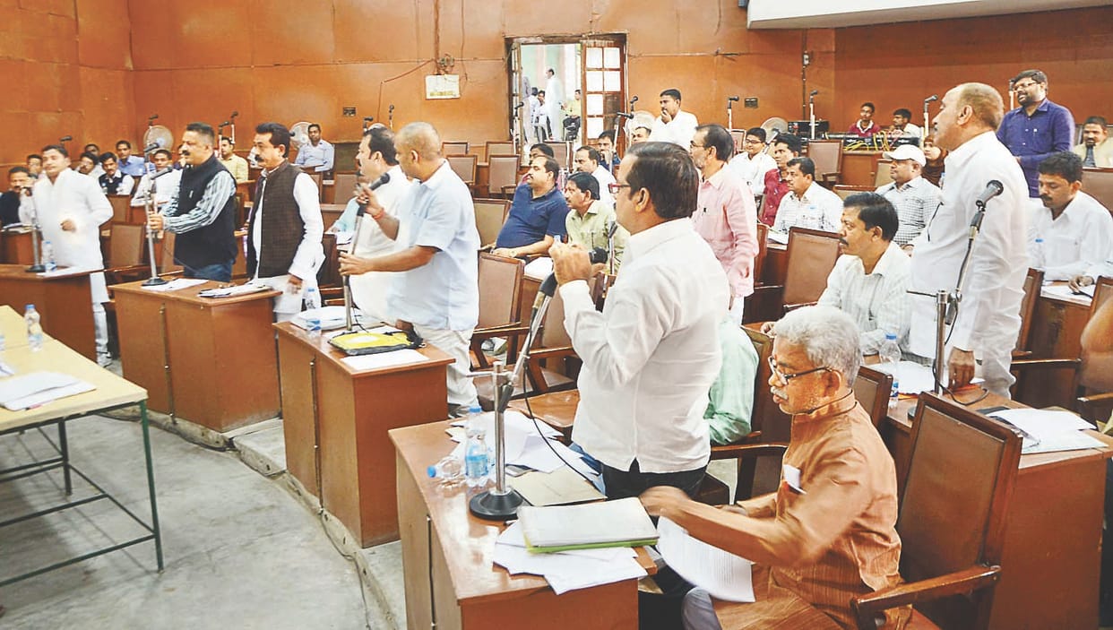 Birth and death certificates in the municipality will`