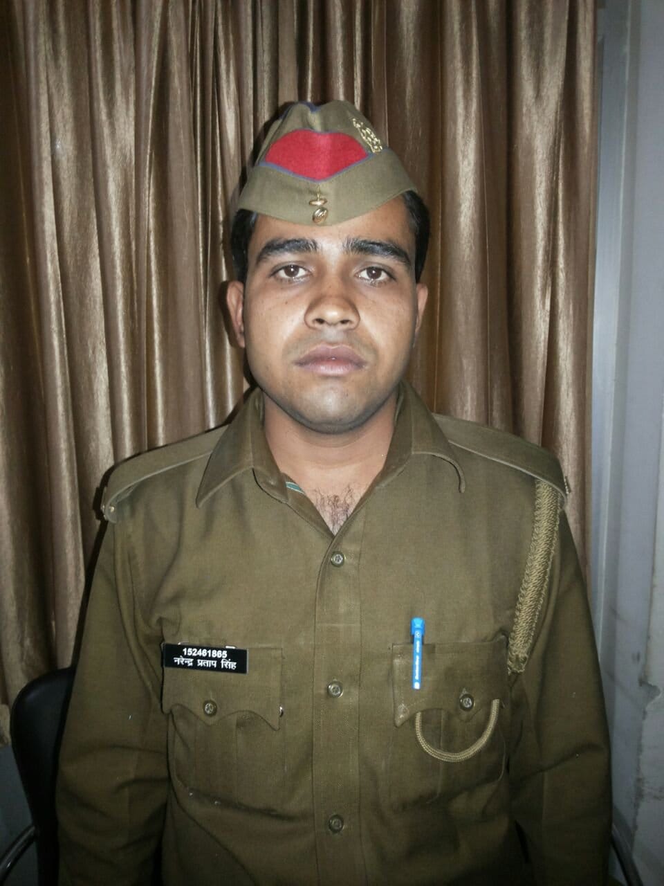 boys beat cop in lucknow state bank