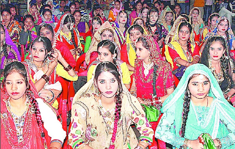 dance was successful in Saharanpur