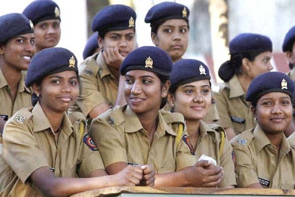 Elaiu woman soldier to give bribe over career