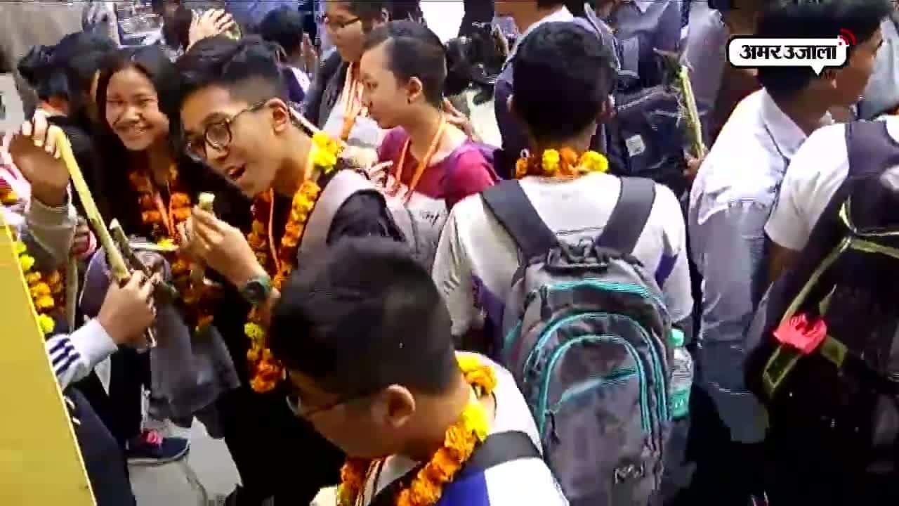 बागपत पहुंचे सिंगापुर के छात्र