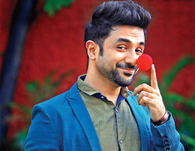 Sleep with right people, no struggle at all: Vir Das