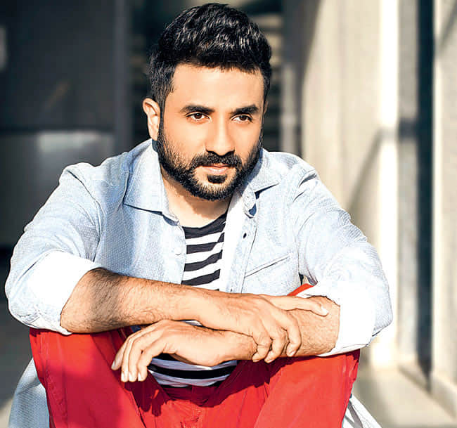 Sleep with right people, no struggle at all: Vir Das