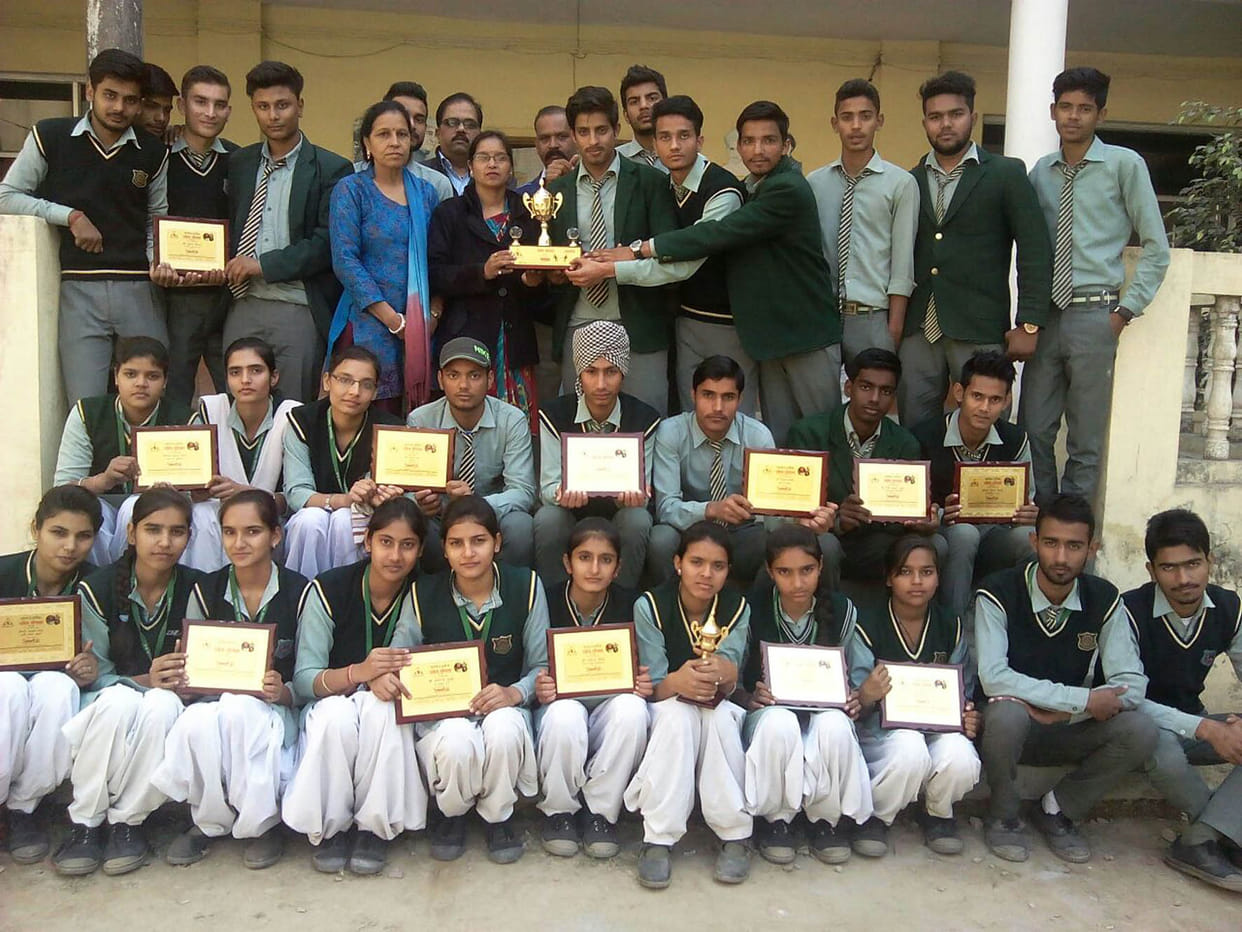  winning students  awarded athletics
