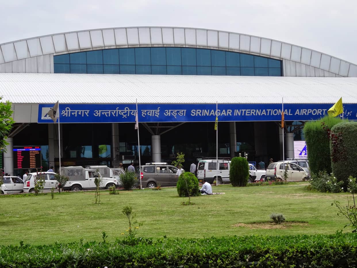 all scheduled flights cancelled from jammu and kashmir airport 