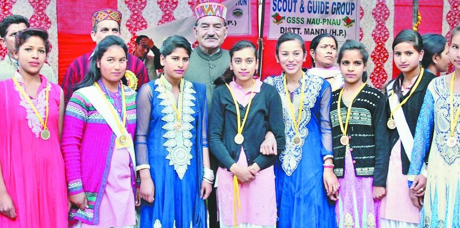 students awarded by minister
