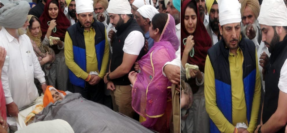 Know what Gurdas man spoke on deat of his mother.