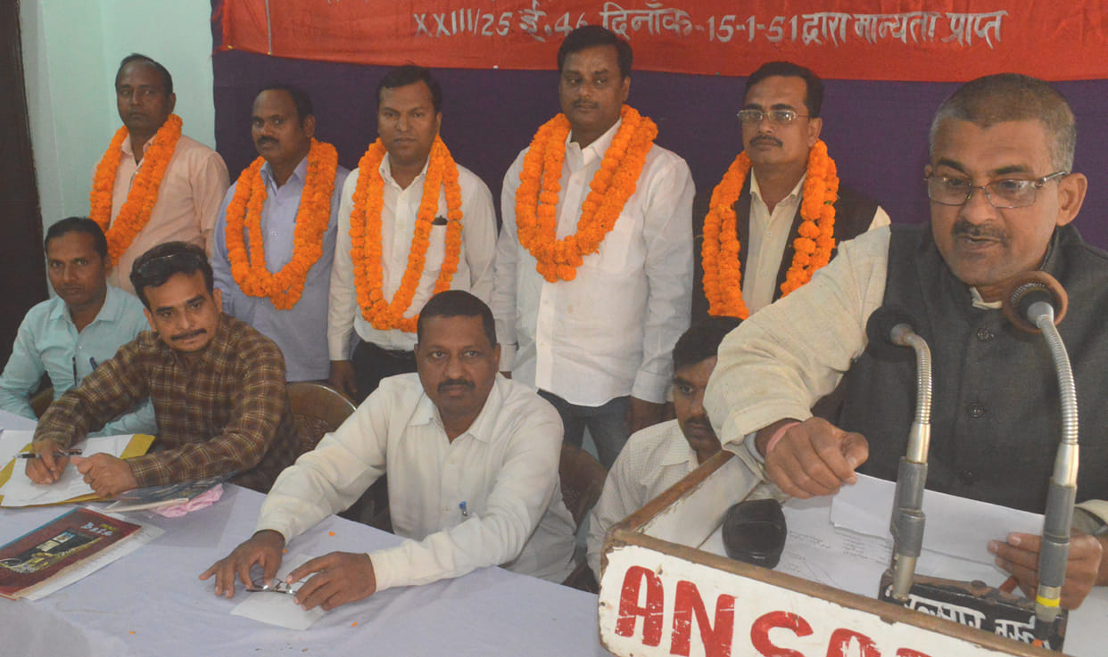 Mahendra, president, satisfaction of Ministers