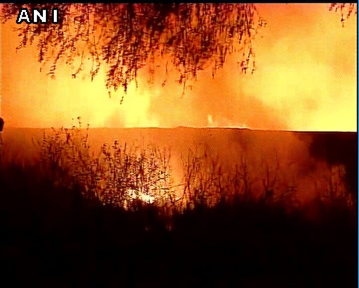 Shop burnt to ashes, goods worth three lakhs destroyed 