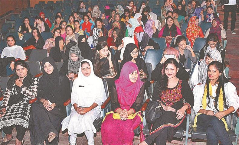 No fight, giving Reading the message of 'Alif'