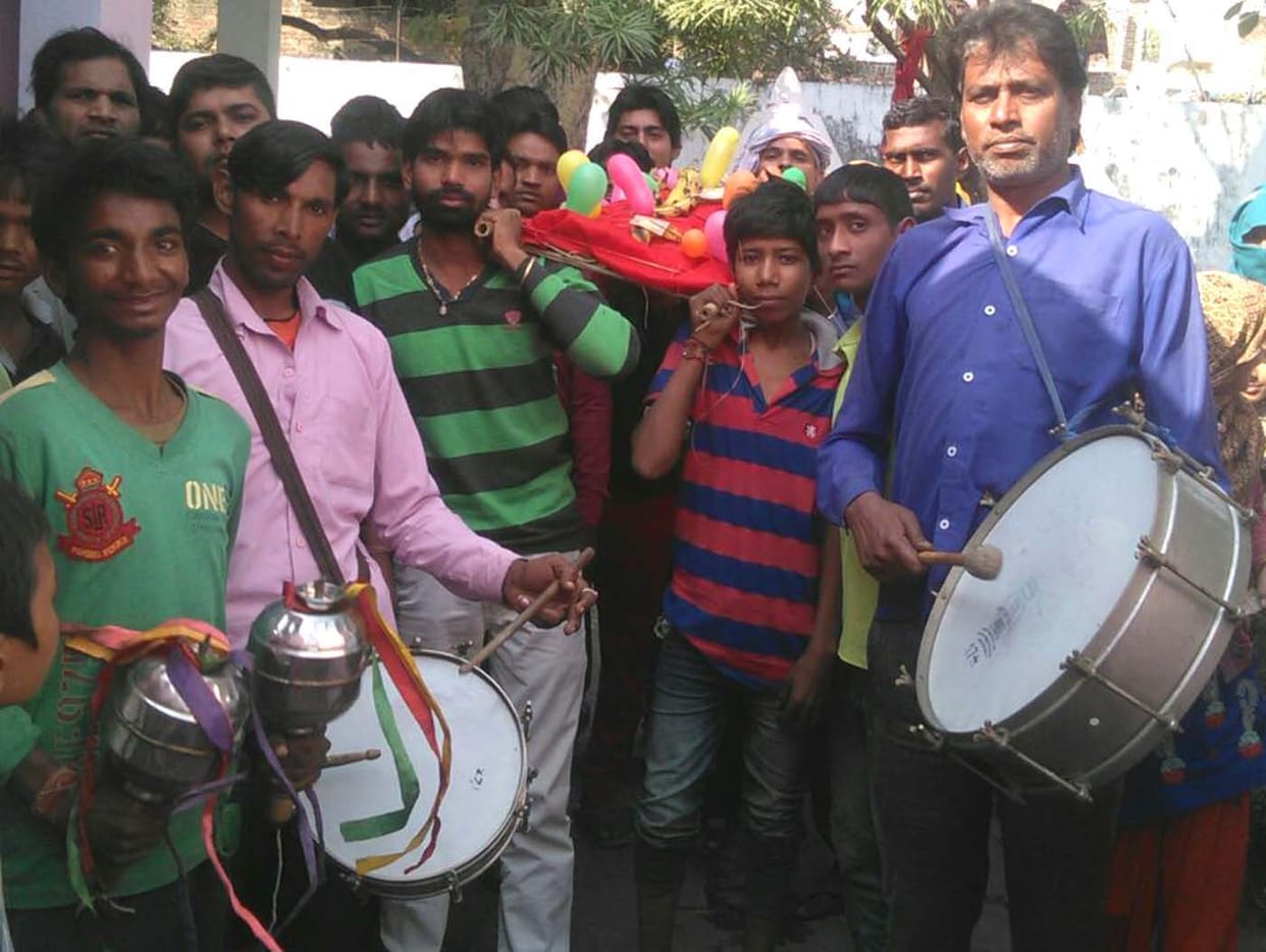 Bandbaje extracted with monkey's funeral