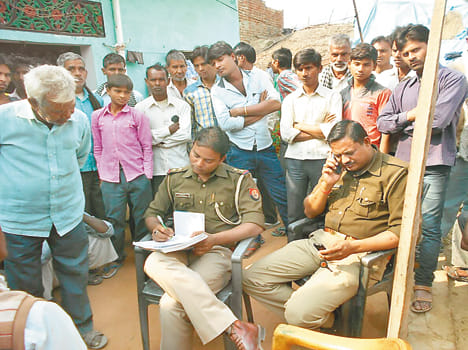 Youth shot dead at close quarters himself