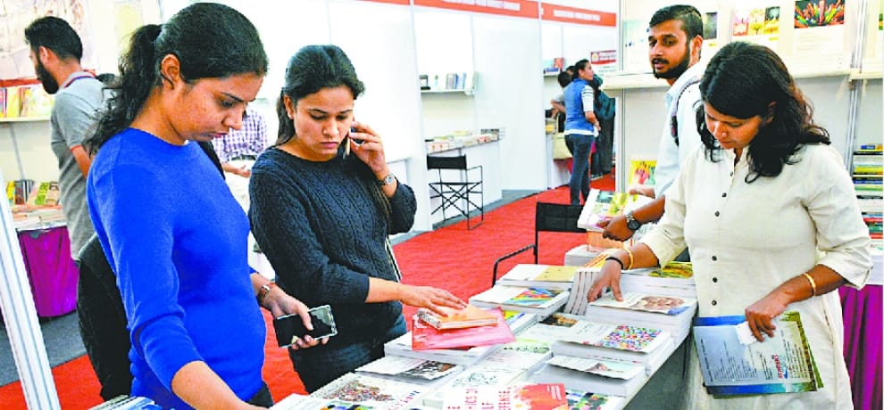 Today last day to buy books Book Fair