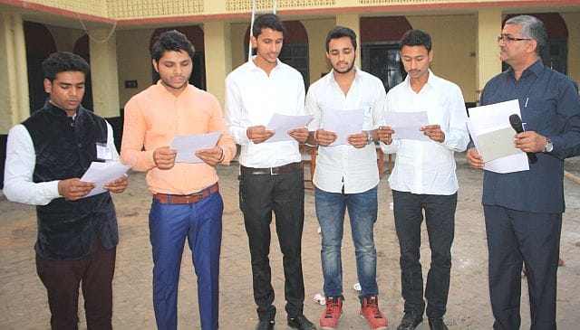 Student president in Chunac trumpets of Independents