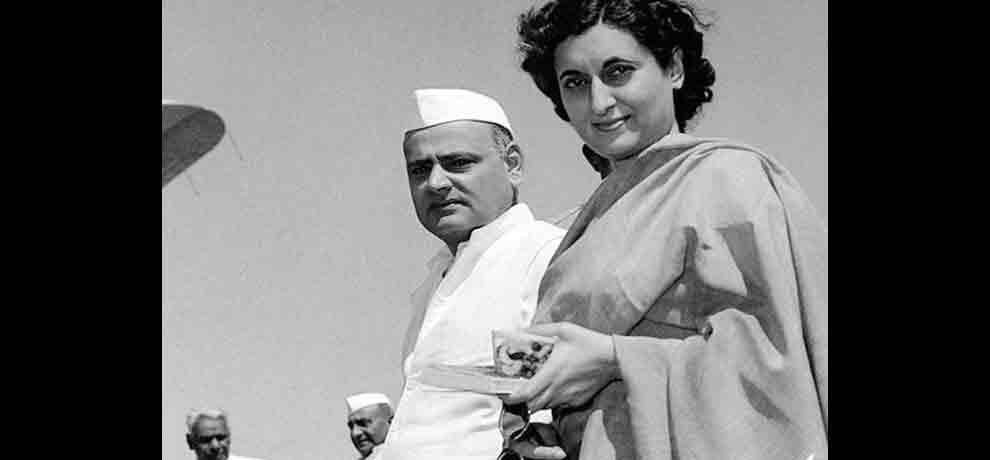 interesting facts of indira and feroze gandhi love story from book feroze the forgotten gandhi