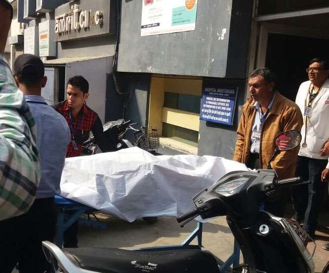 cash money finished in bank and old lady died due to heart attack
