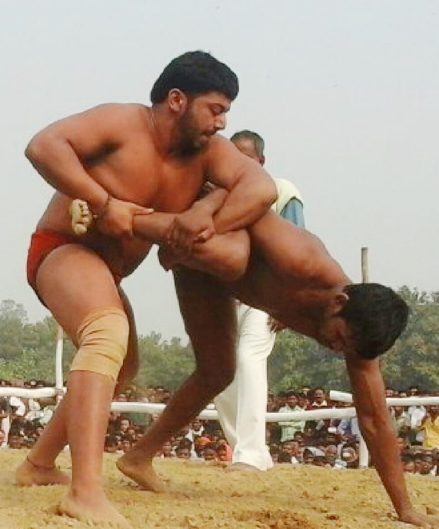 Maharashtra Pradeep Laxman showed sky