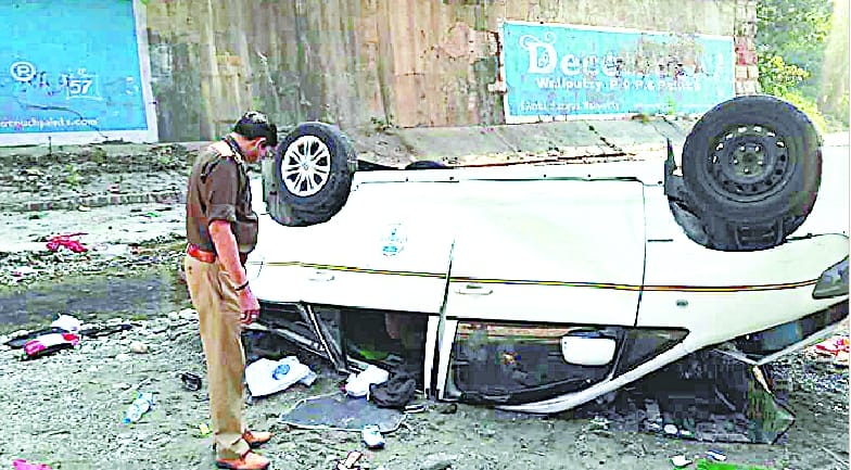 Car falls into the abyss, the mother-daughter's death