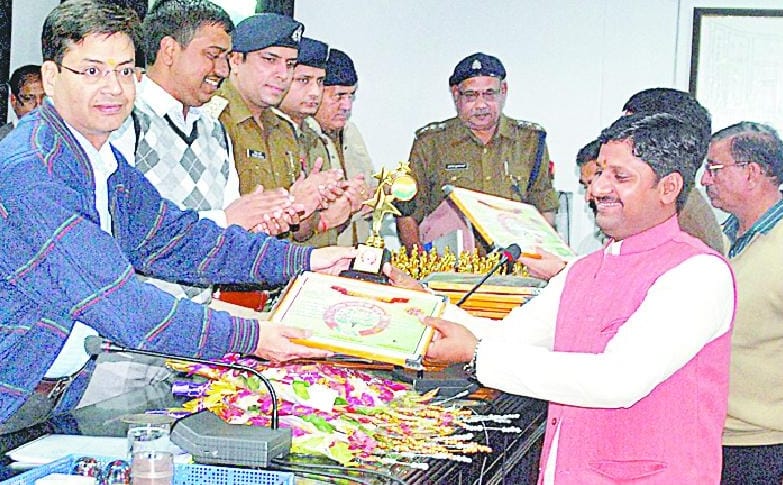 Odif declared 84 villages, the village head honored