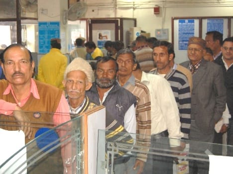 not many senior citizen came in bank today for note exchange