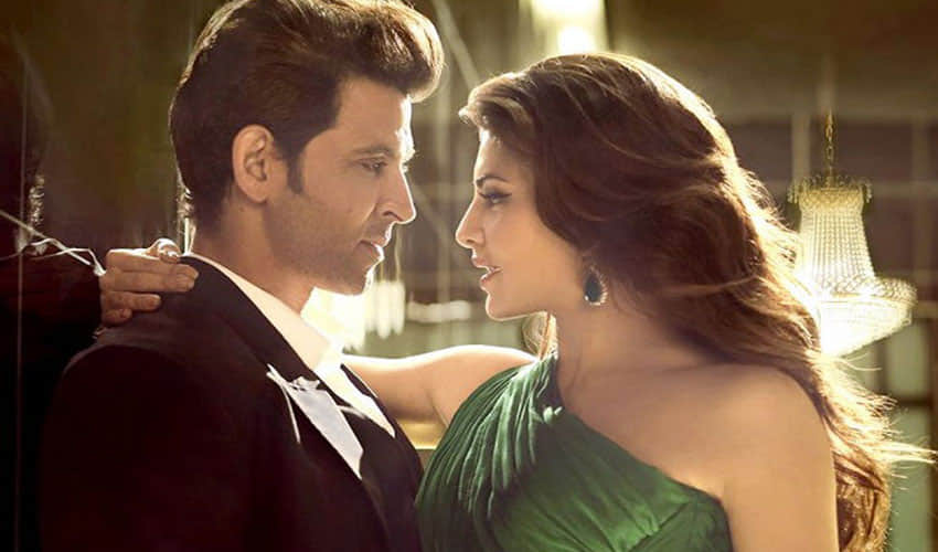 hrithik roshan and jacqueline doing dance performance