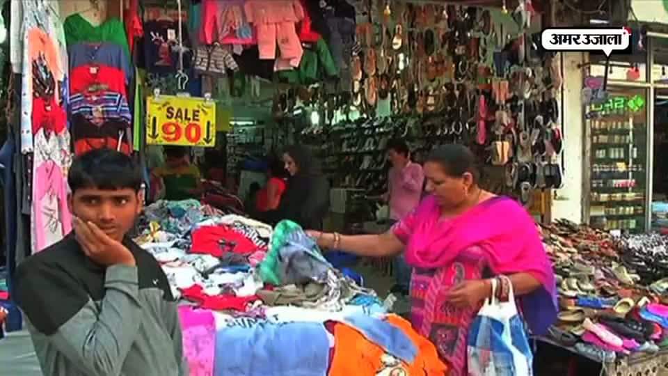 सरोजनी मार्केट में सन्नाटा