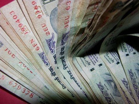 hargopal deposit 100 rupee one lakh note in bank