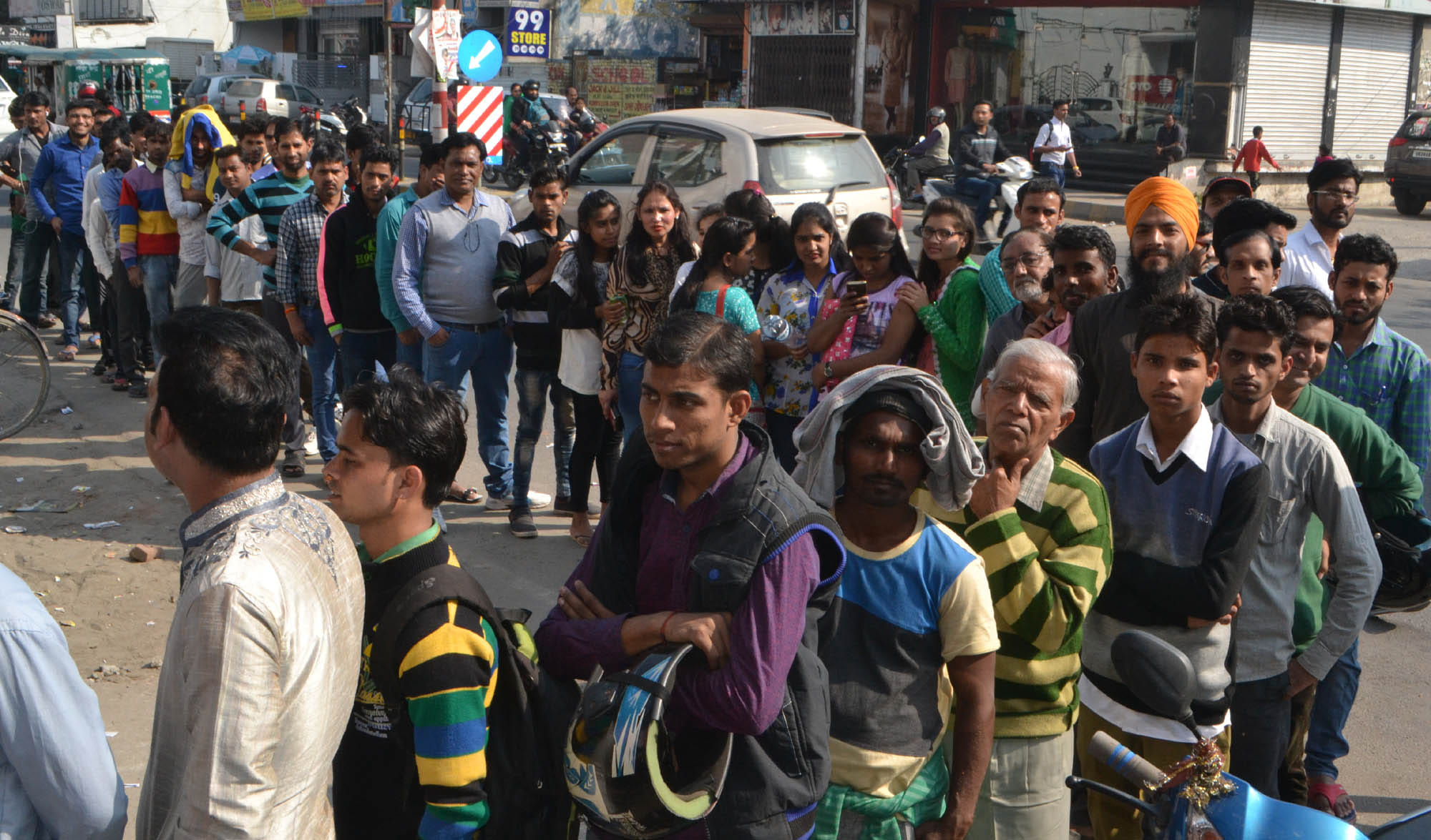 note business going on openly in haryana, people extorting many thousand of money from atm