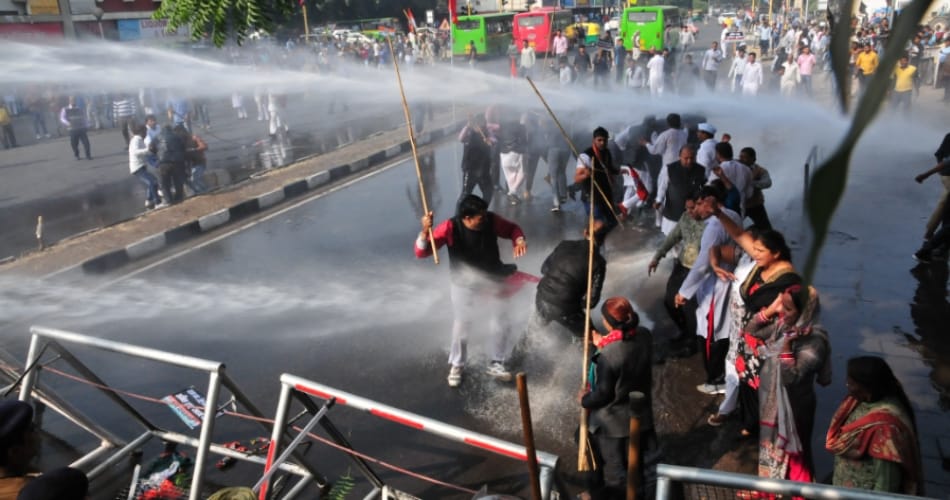 congress workers protest against amit shah in chandigarh, police use water canon to stop them