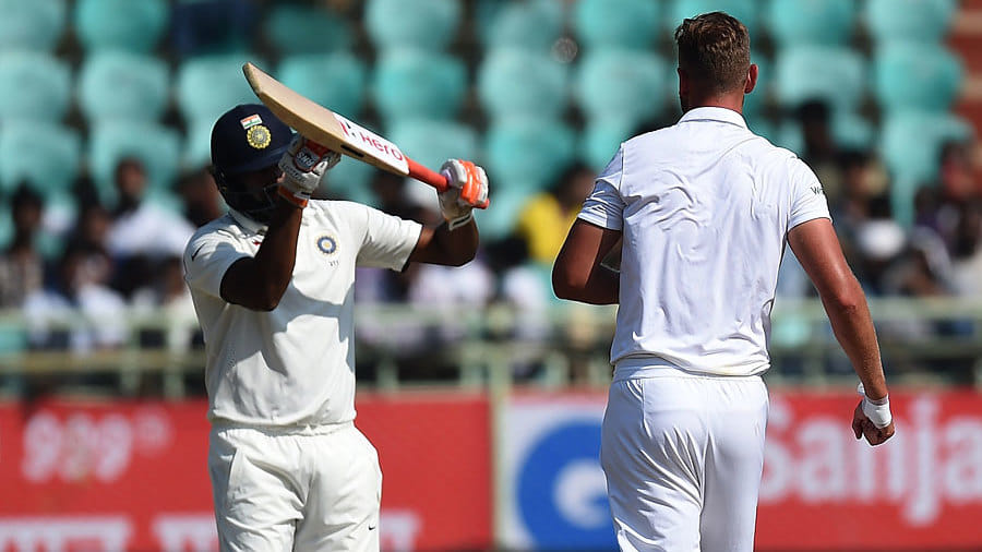 Sunil Gavasker raise question on DRS 