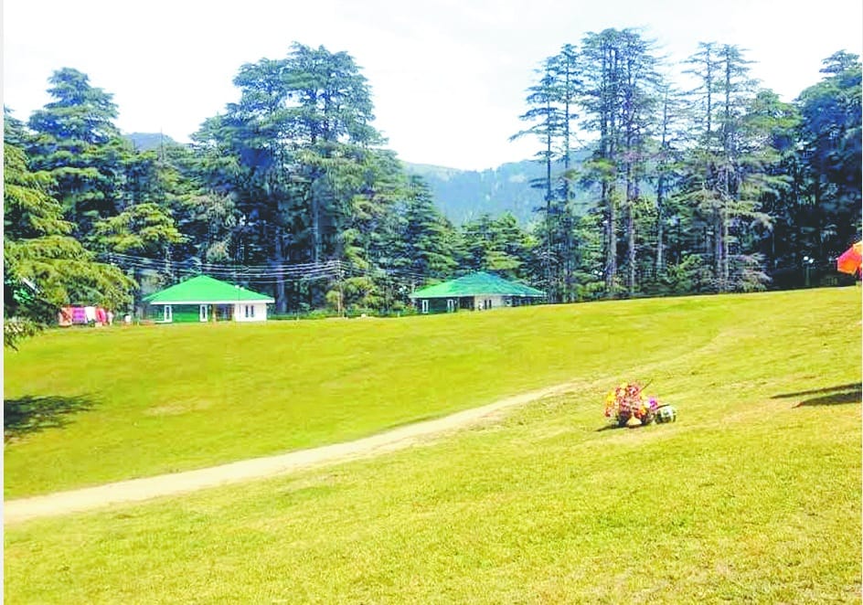 Waiting for the tourists in Patnitop