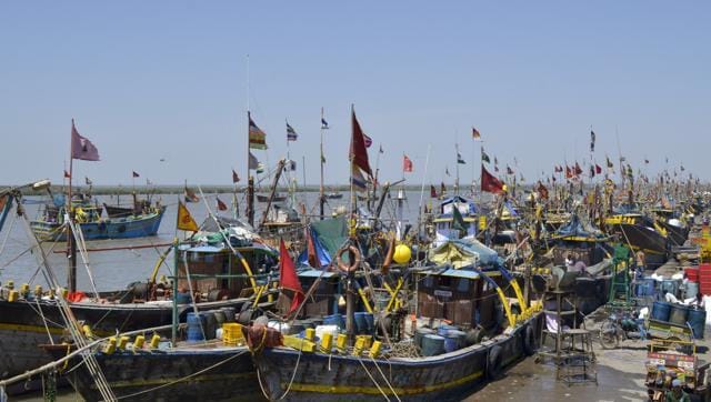 Pakistan catches 40 fishermen, several boats off Gujarat coast
