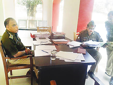 Dial -100 scramble for duty highway