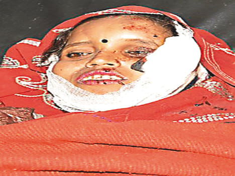 Tempo overturns uncontrollable seven injured