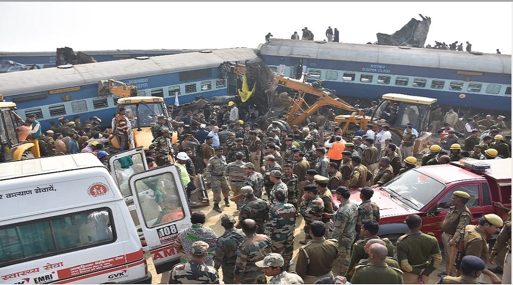 Indore-Patna Express tragedy: railway distribute banned note to victims