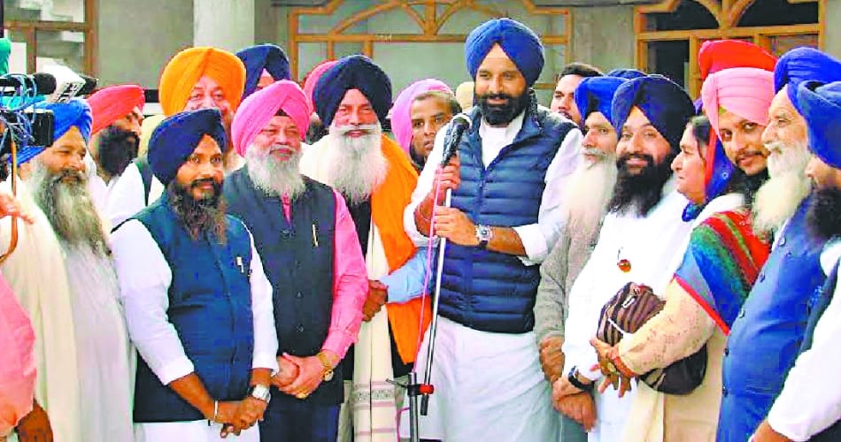 Bikram singh majithia attacks on arvind kejriwal in hoshiarpur