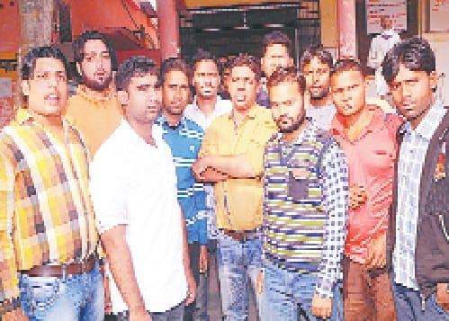 chhatron ke gut bhide, firing