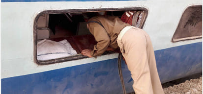 Indore Patna Express carrying more passengers than its capacity