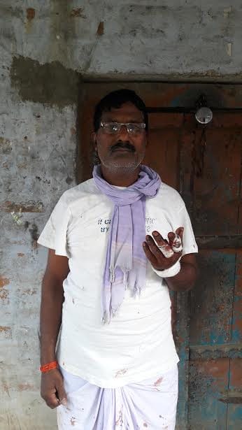  Four miscreants looted 60 thousand 