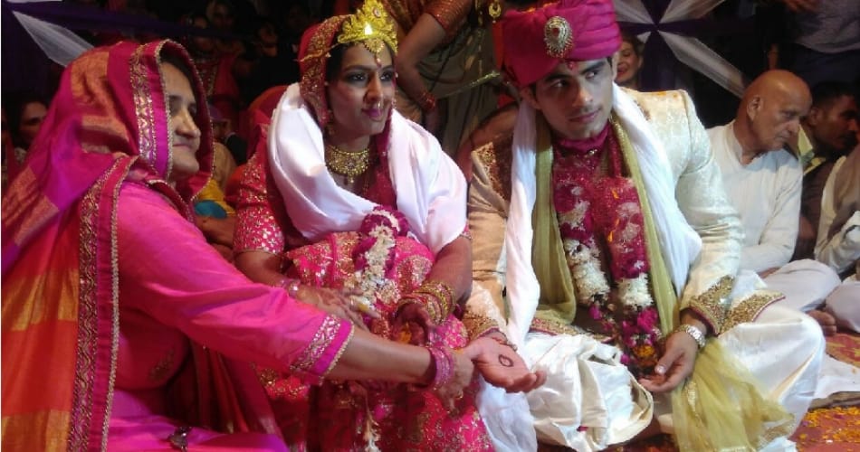 international wrestler geeta phogat marriage with pawan kumar, actor aamir khan joined function