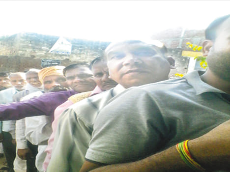 network service awailable, aheripur central bank start working