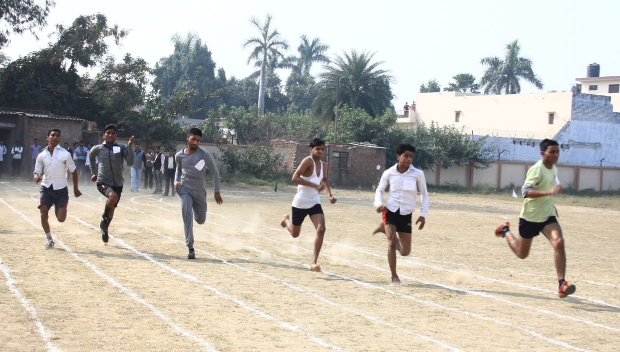 sangeeta got first rank in 100, 200 meter 