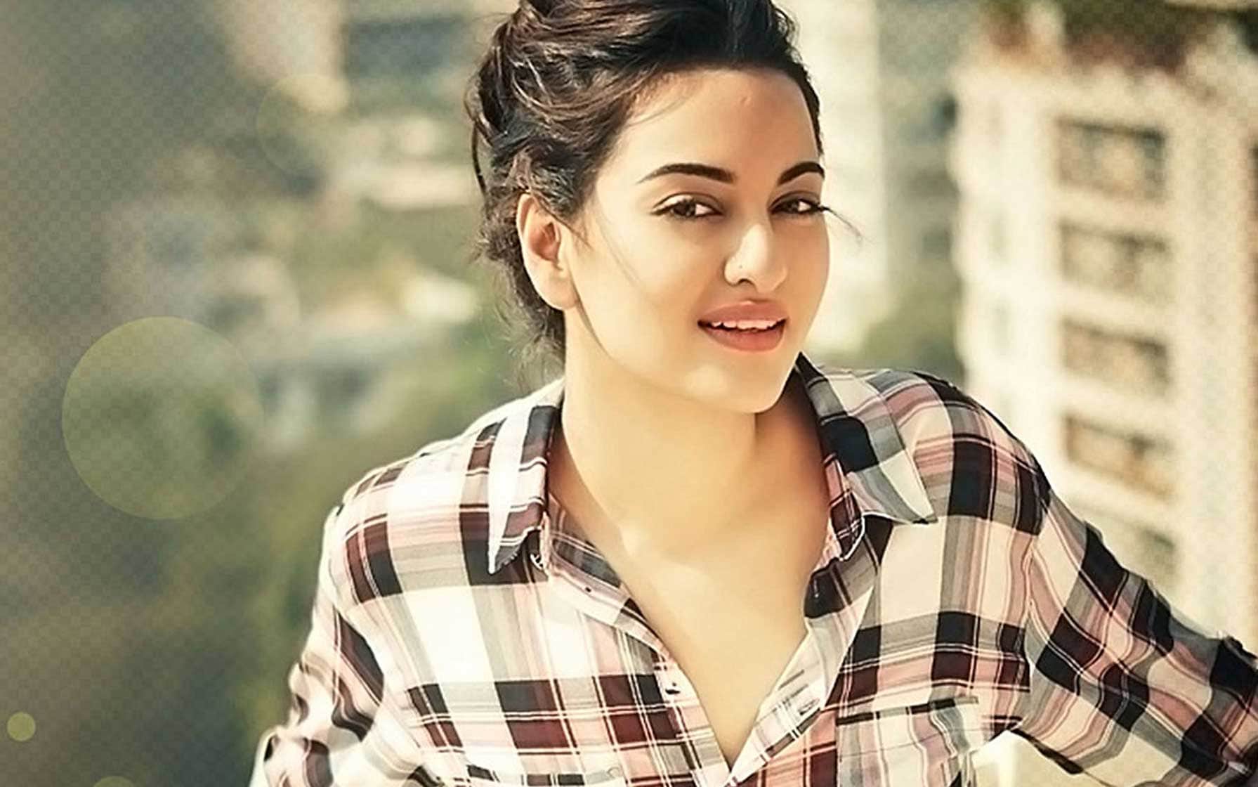 sonakshi sinha takes people who will propose her on social media