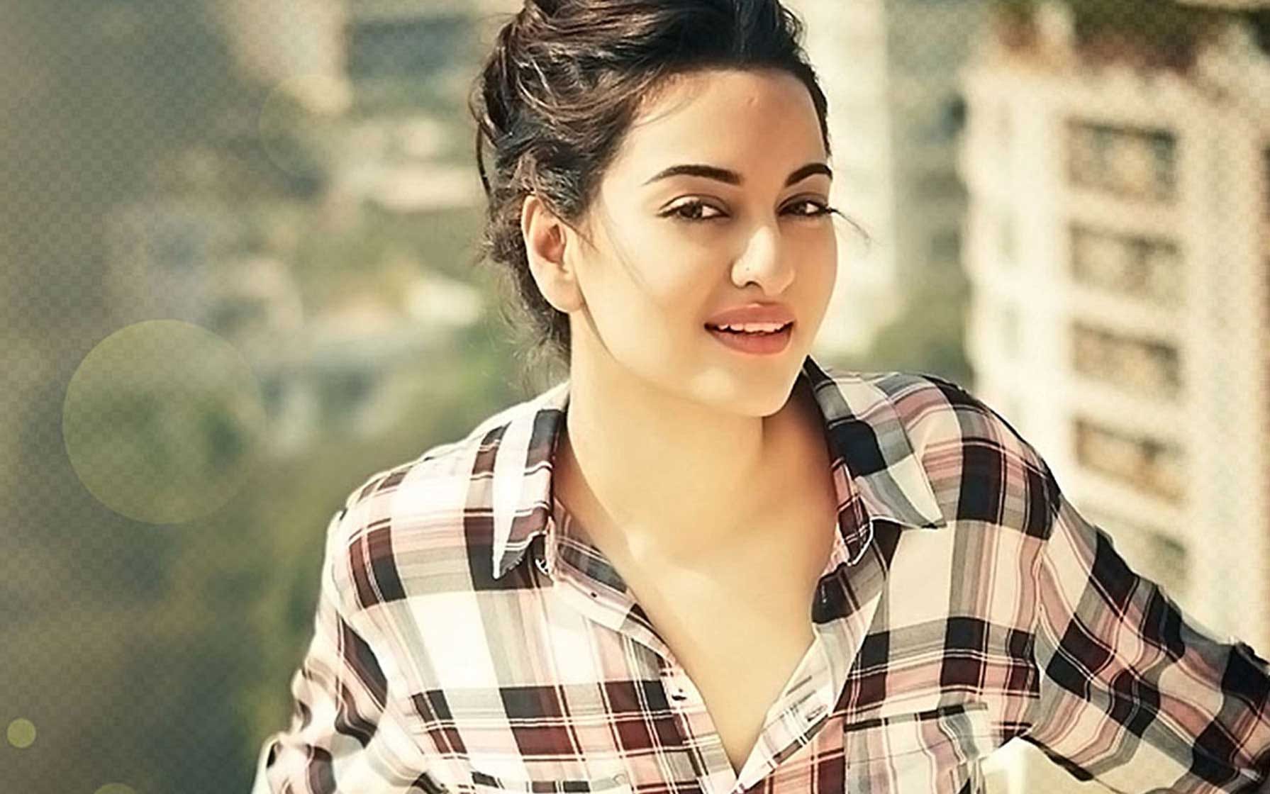 sonakshi sinha new femina shoot