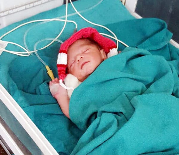 new born baby luck, mother critically injured and firing and father killed, incident of sonipat