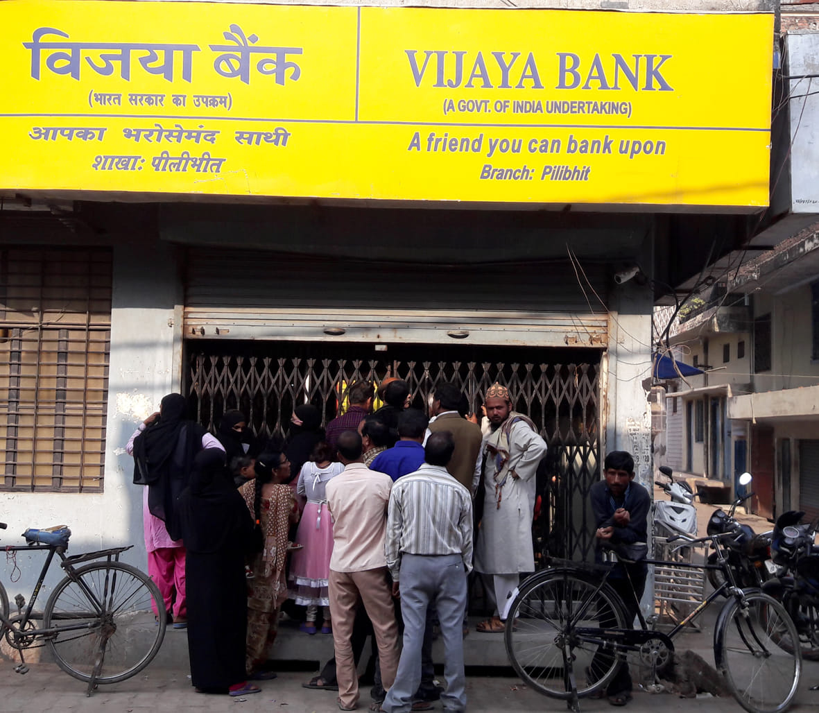Tea skip breakfast queue but returned dispirited 