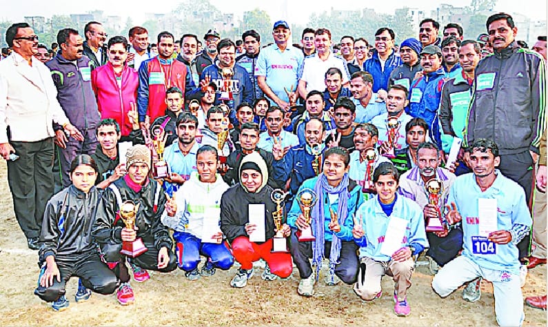 Thousands of people rushed to the SSP in the mini marathon