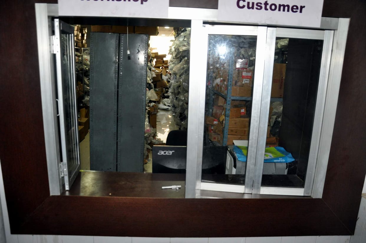 jewellary and cash theft