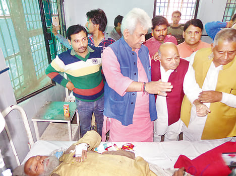 head Costebl killed in train mishap 